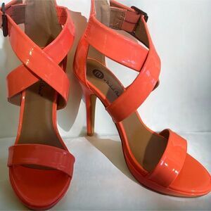 Michael Antonio Women's Luckey Pat Hot Peach Shoes Sz 7